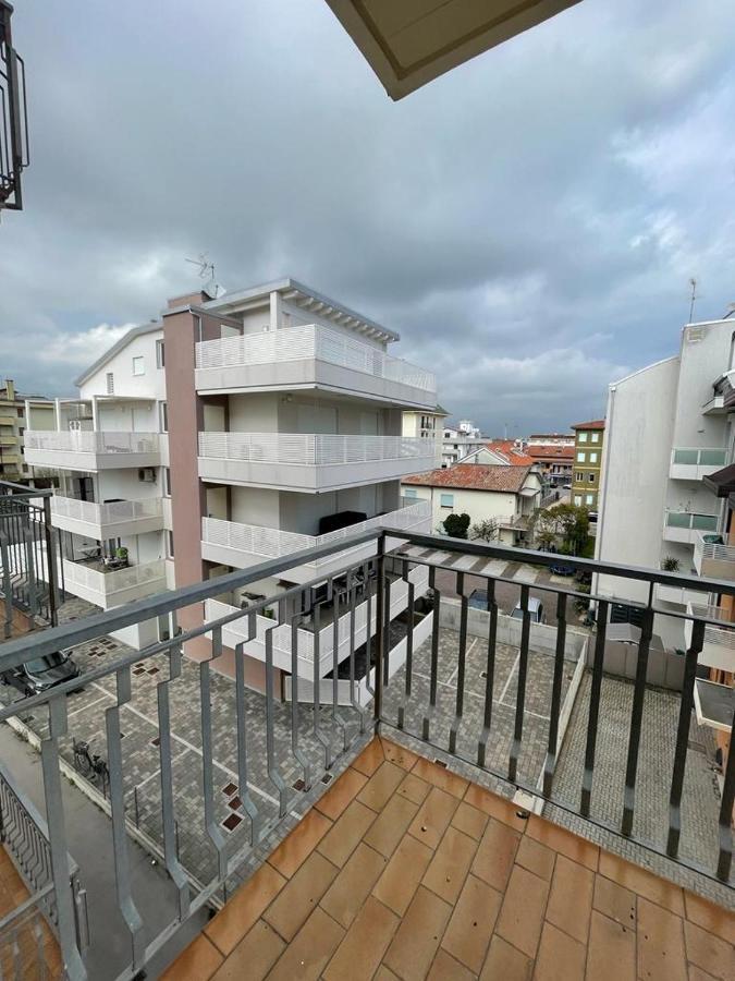 Condominio Michelangelo-Solo Per Famiglie- Walterigato Apartments Lido di Jesolo Luaran gambar